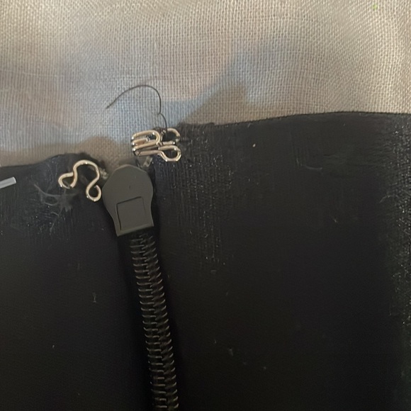 NEW Chaps Polo Lace Skirt Mid 10 Black Pencil Straight Midi Knee Floral Monochro - Picture 11 of 12